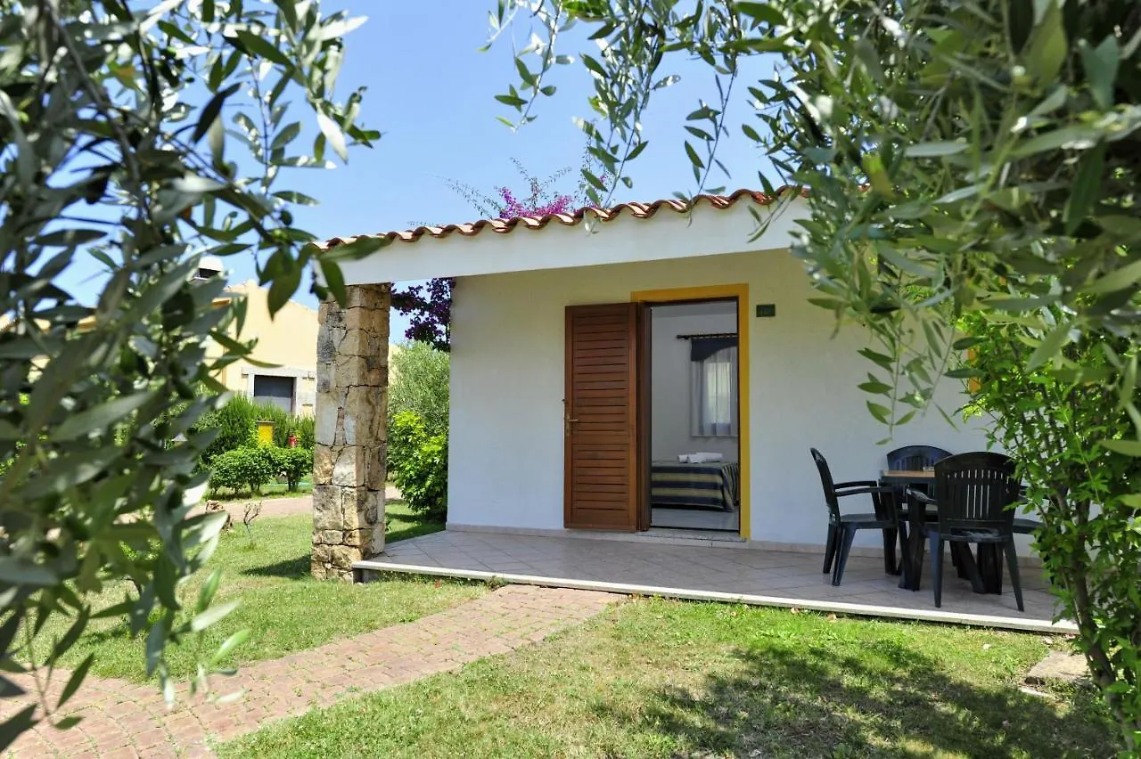 Hotel Cala Mirto Budoni 3*,