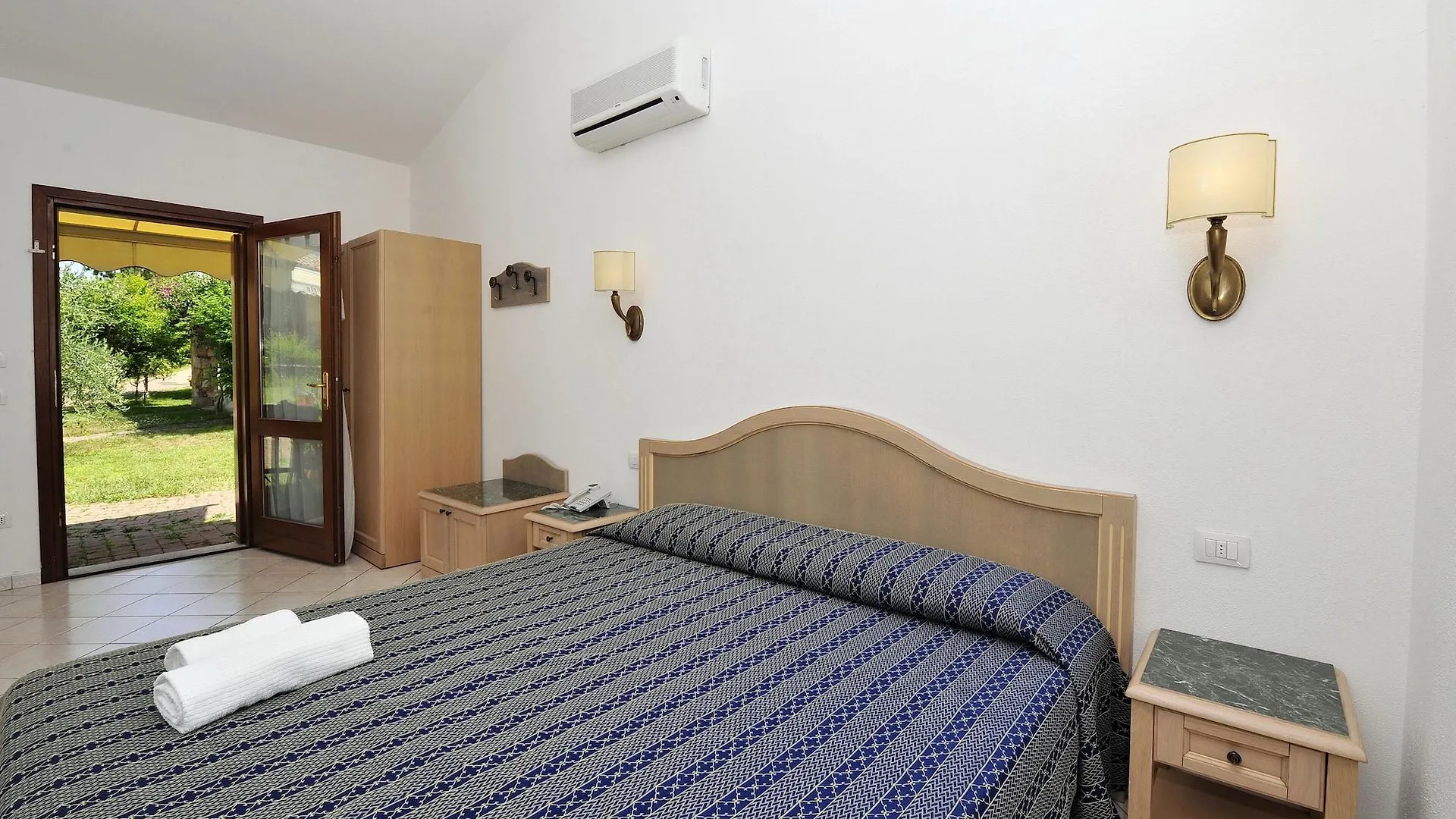 ***  Hotel Cala Mirto Budoni Italie